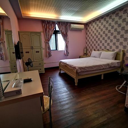 Tai Yu Ju Bao Fang B&B Luye Bagian luar foto