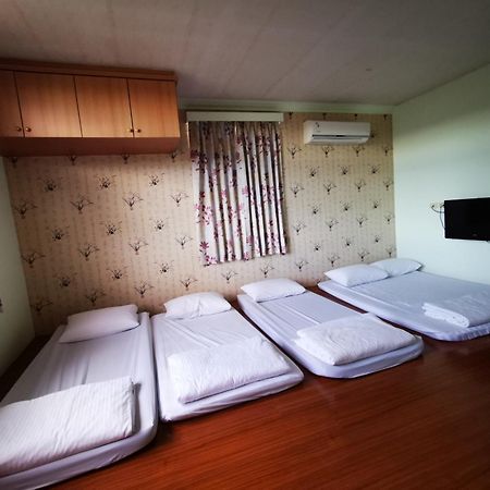 Tai Yu Ju Bao Fang B&B Luye Bagian luar foto