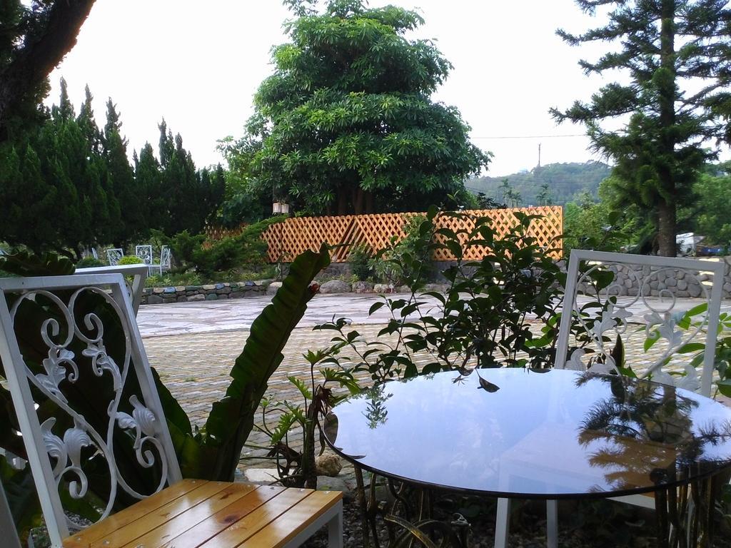 Tai Yu Ju Bao Fang B&B Luye Bagian luar foto